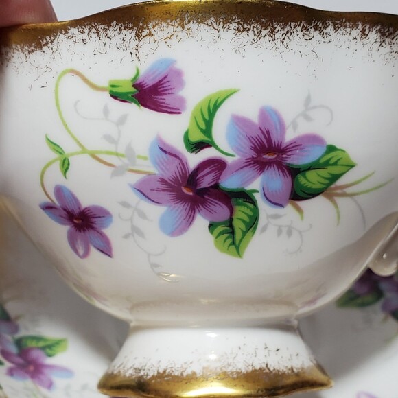 Royal Standard Teacup and Saucer Purple Violets Vintage - Picture 4 of 11